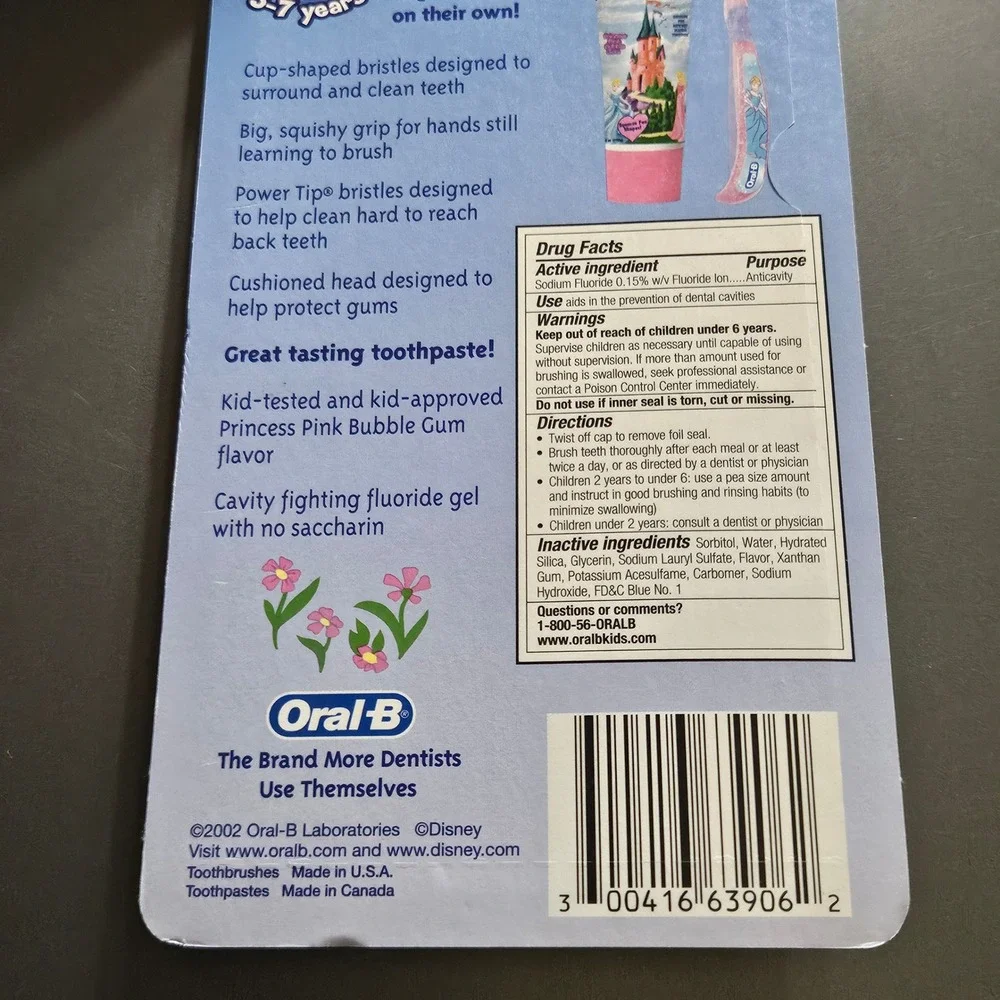 Oral-B Stages 3 Disney Princess‎ Toothbrush Set Sandylion stickers vintage 2002